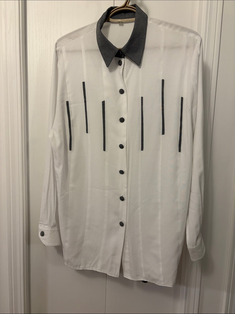Vintage Structured blouse Ptp 23”